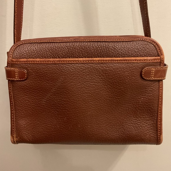 Liz Claiborne leather crossbody - Picture 4 of 8